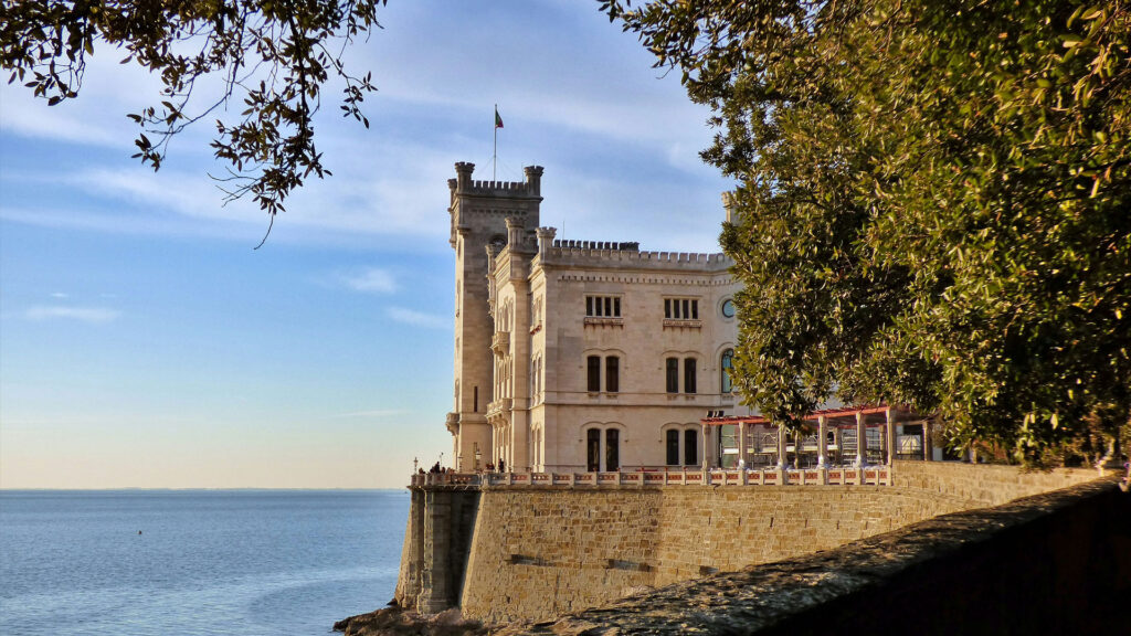 Voli con Jet Privato o Elicottero da Trieste | Servizio 24/7 · Quotazioni in un’ora